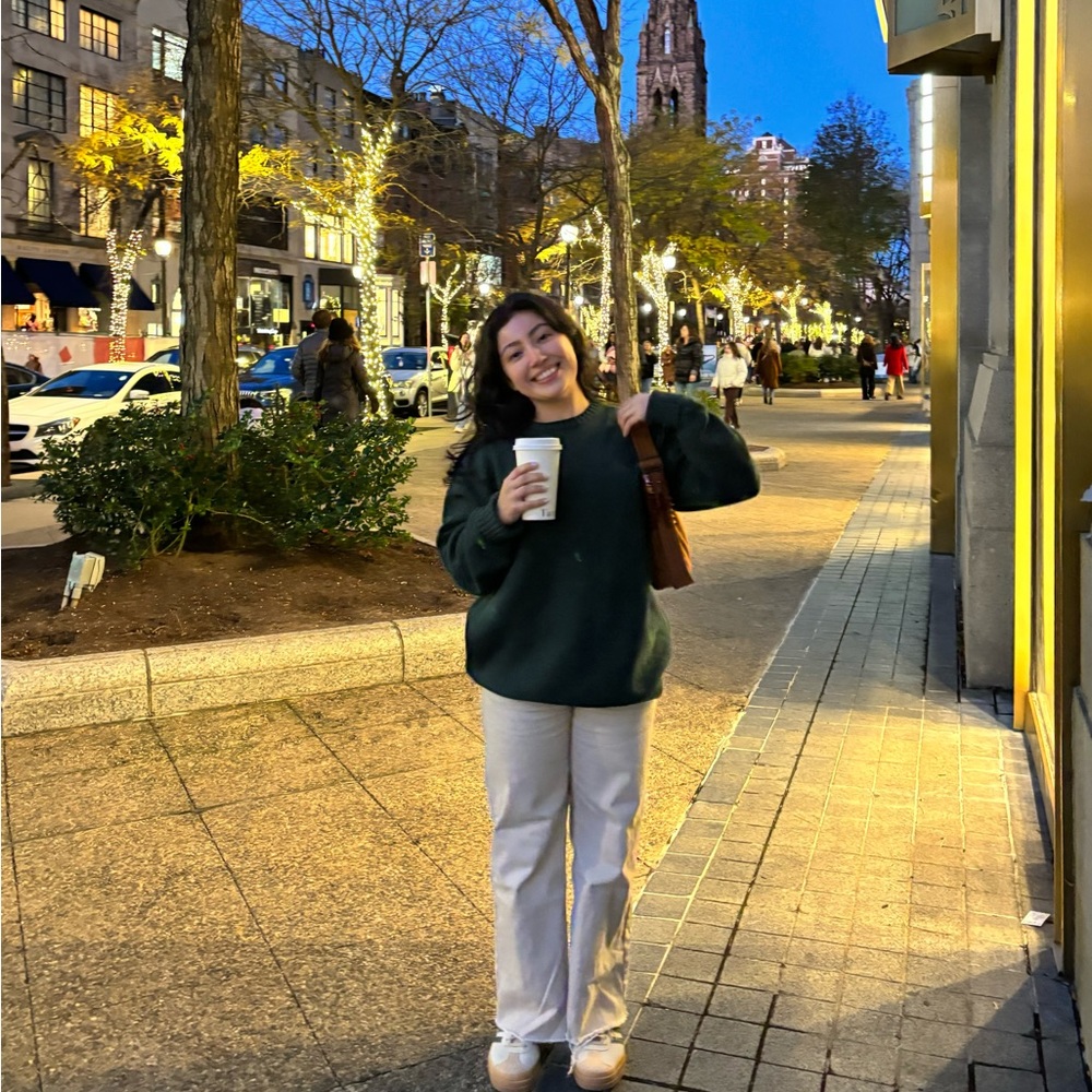 Meet your Posher, Daniela